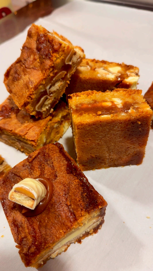 Blondie Chocolat Blanc Caramel Beurre Salé – Style Twix