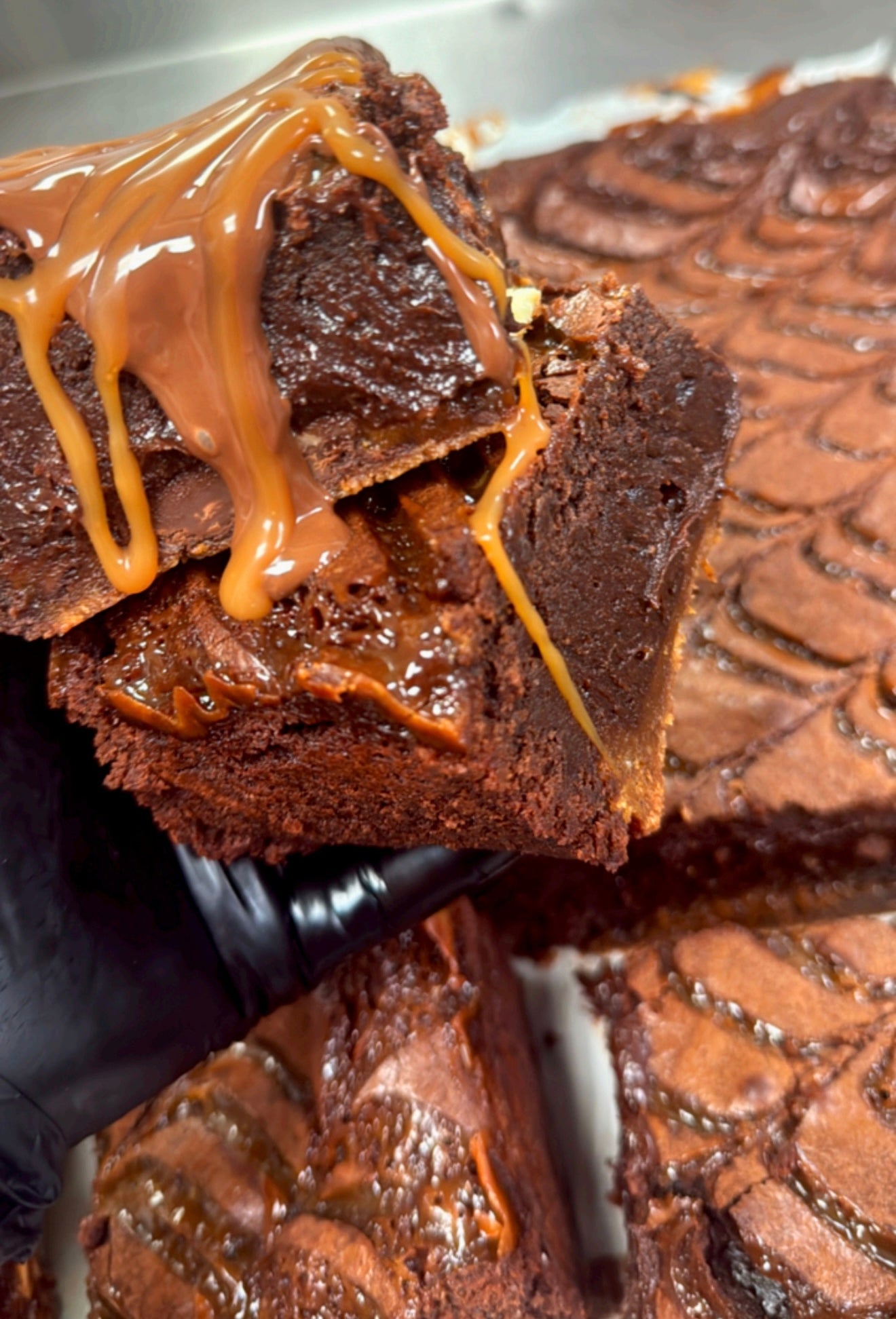 Brownies ultra fondant caramel façon "Snickers"